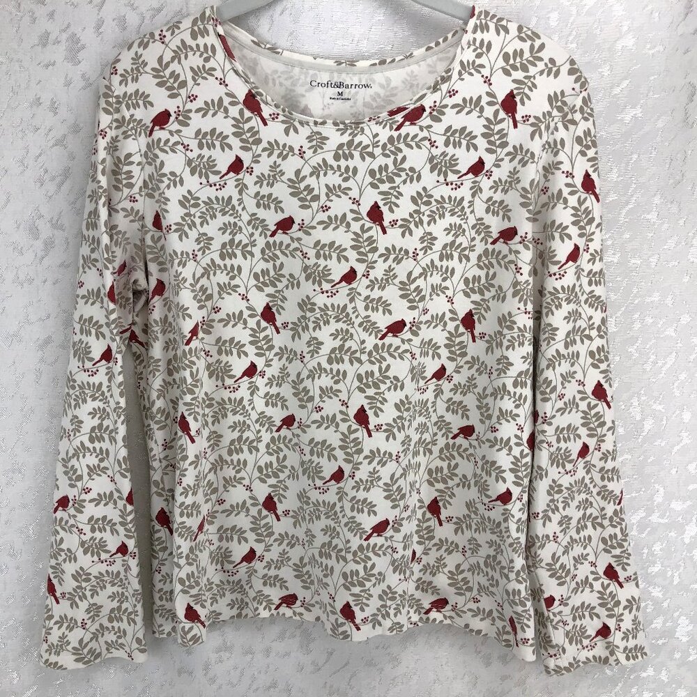 Croft & Barrow White Long Sleeve Top with Red Cardinals & Berries Print Size M